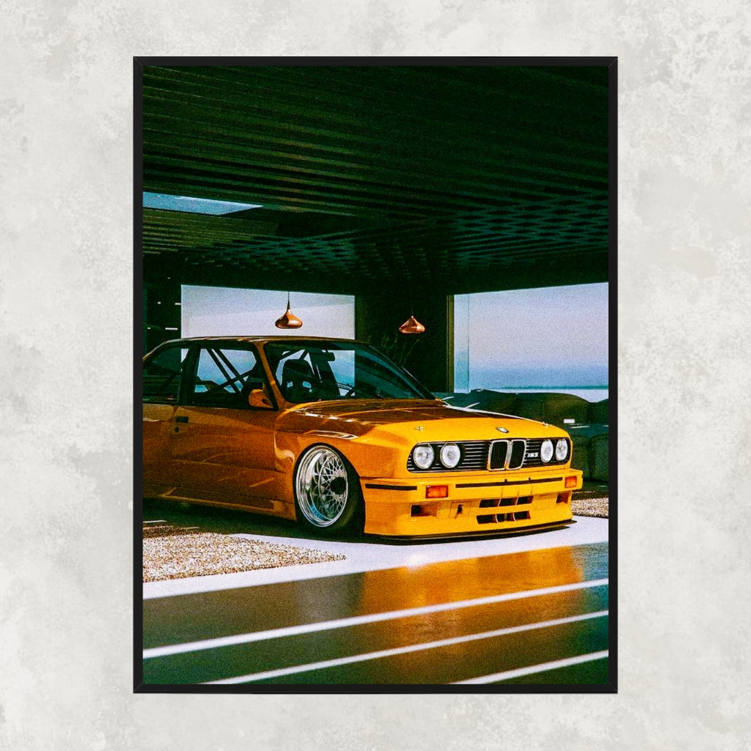 BMW M3 E30 Yellow - Old money